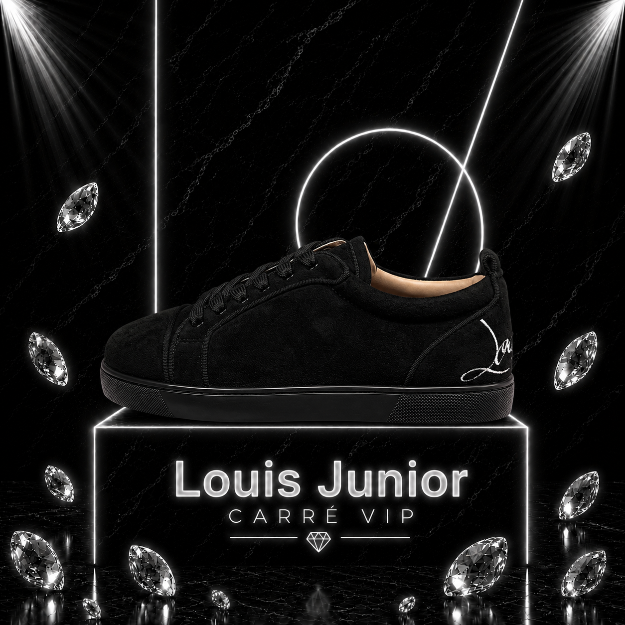 Louis Junior Black White
